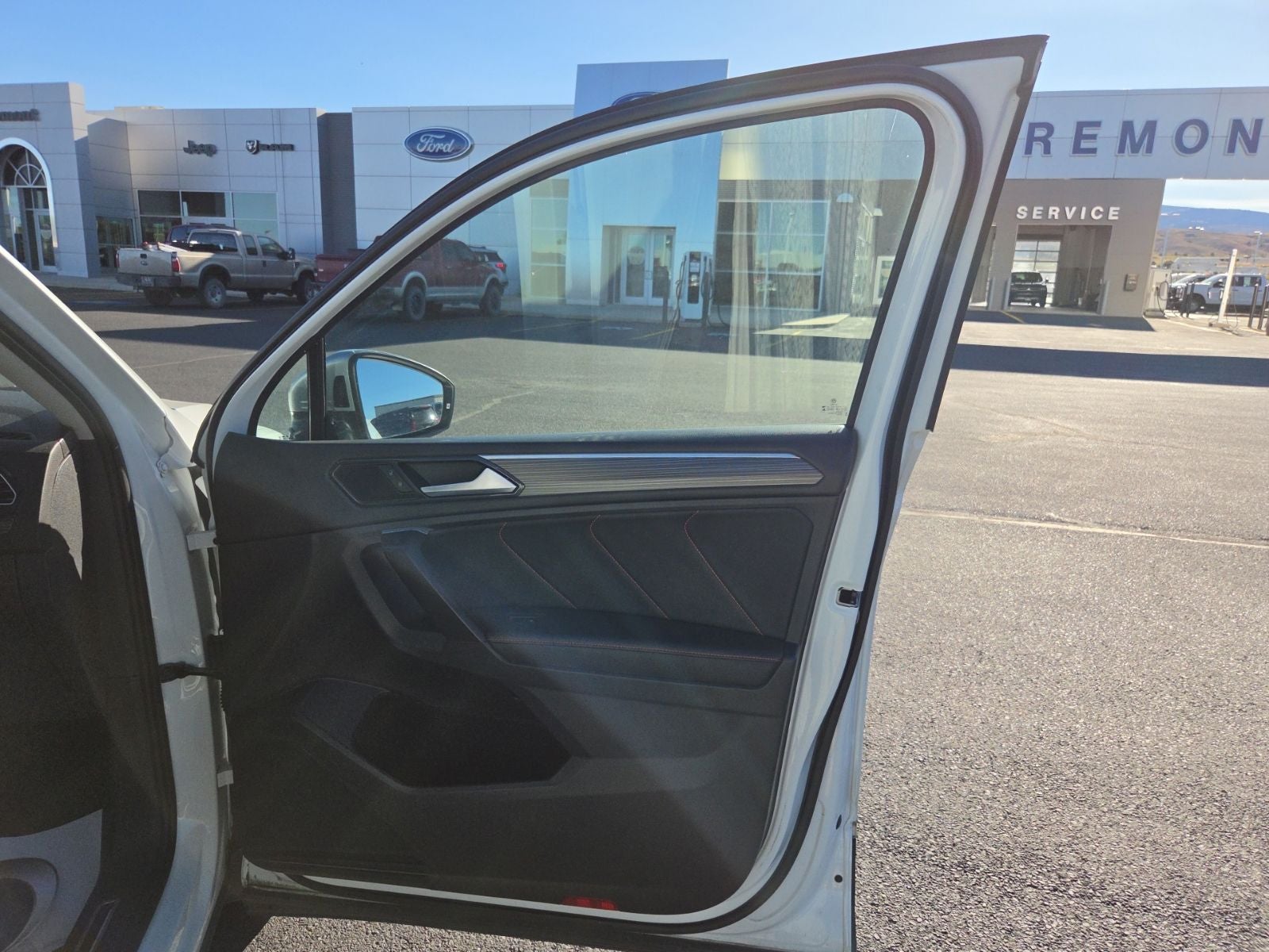 2024 Volkswagen Tiguan 2.0T Wolfsburg Edition